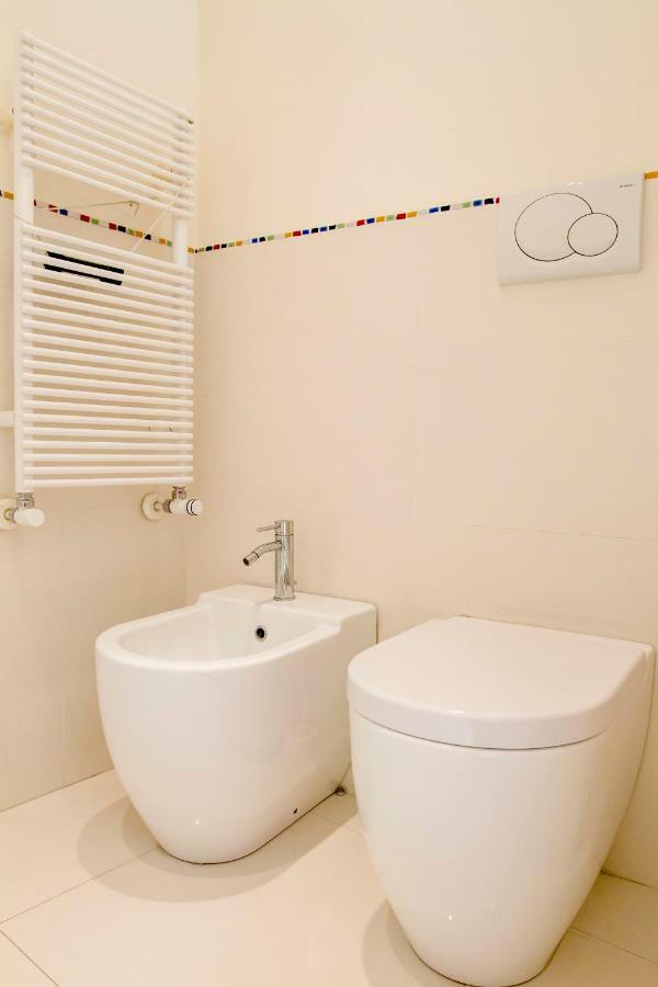 Luxrent Apartment Castello Turin Bagian luar foto