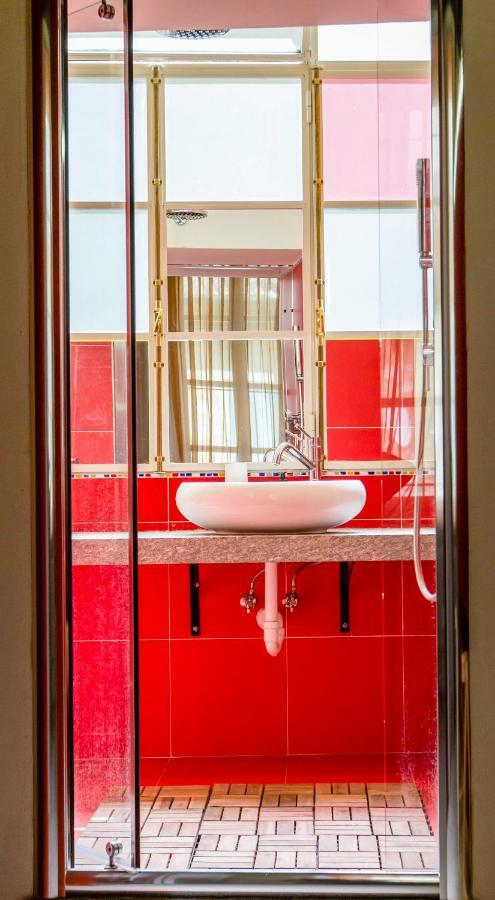 Luxrent Apartment Castello Turin Bagian luar foto